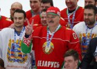 Video: Lukašenko recepte pret koronavīrusu - pareizi elpot, vēlams sporta pasākumos Video: Lukašenko recepte pret koronavīrusu - pareizi elpot, vēlams sporta pasākumos