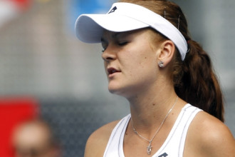 Vozņacki nepabeidz maču Romā, izstājas arī Azarenka