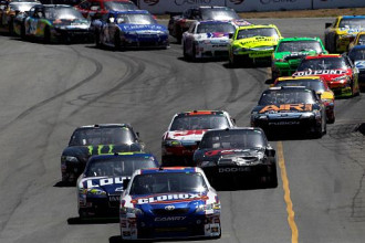 Žaks Vilnēvs atgriežas NASCAR