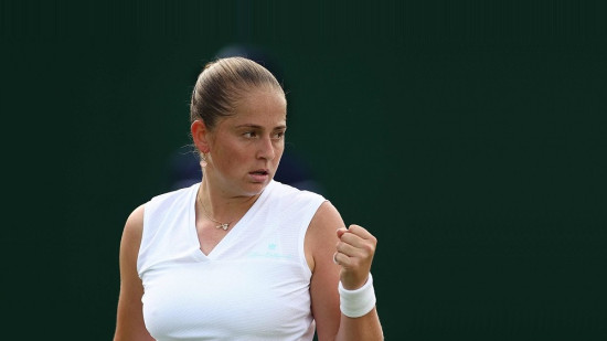 Ostapenko un Snigura sacentīsies Vimbldonas junioru čempioņu derbijā