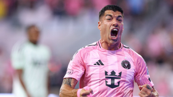 Mesi un Svaress gūst vārtus Maiami "Inter" jaunā stadiona atklāšanas spēlē