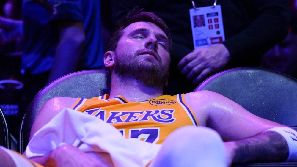 Luka Dončić Suffers Serious Injury: Major Blow for LA Lakers