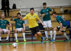 Foto: "FK Fortūna" pēcspēles sitienos pārspēj "OCSK"