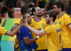 Brazīlijas volejbolisti trīs setos nolauž Itāliju un kļūst par čempioniem