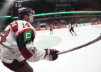Latvijas izlase pirms spēles pret Kanādu piesaka aizsargu Siksnu