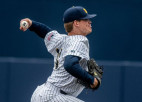 Latviešu izcelsmes beisbolists Keizers pievienojas slavenajai "Yankees"