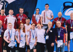 Latvijas svaru bumbu cēlāji uzvar Baltijas čempionātā