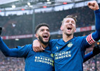 PSV pieveic čempioni un "Eredivisie" sezonu iesāk ar 14 uzvarām 14 spēlēs