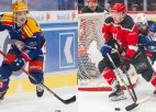 Latviešu duelis Eiropas bagātākās hokeja līgas finālā: Balcers pret Ķēniņu