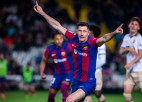 Levandovskim <i>hat-trick</i>, "Barcelona" atspēlējas pret Valensiju