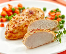 Kā pareizi uzglabāt un pagatavot vistas gaļu karstā laikā