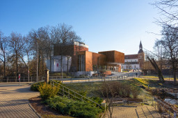 Gaidot simtgadi, Valmieras teātris aicina skatītājus noteikt Gada izrādi