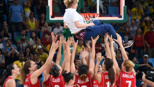 Serbijas basketbolistēm izcila debija un bronza Rio