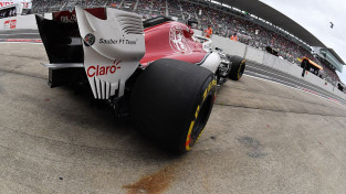 "Sauber" jauno F1 modeli pirmo reizi izmēģinās "Ferrari" trasē