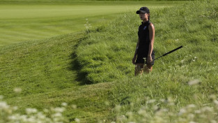 Jaunzēlandes golfere Ko Tokijas spēļu bronzai pievieno Parīzes zeltu