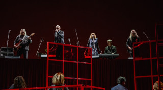 Valmieras teātris un “Pērkons” viesosies Dailes teātrī ar izrādi “Mēs, roks, sekss un PSRS”!