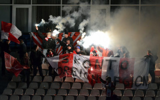 Foto: "Skonto" un "Liepājas metalurgs" sagādā skaistu futbola izrādi