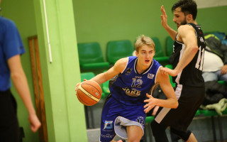 Foto: Basketbola skolas komanda sakauj "Ikšķili"