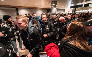 Banki vēl viena sagaidīšana – Markoni lidostā ''Virtus'' satiek simtiem fanu