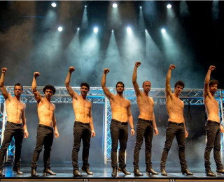 Rīgā būs skatams «Cirque du Soleil» režisora projekts «Los Vivancos»