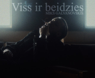 Video: Miks Galvanovskis izdod savu septīto albuma singlu, ko sarakstījis kopā ar Liepājas roka leģendu