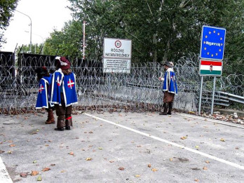 Video: “3 musketieri. Uz austrumiem no Vīnes” viesosies Minskā