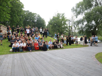 Valmieras teātris uzsāk 103. sezonu Valmieras teātris uzsāk 103. sezonu