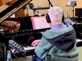 Video: Pauls un Račs saraksta jaunu dziesmu Ancei Krauzei – “Māte meitai” Video: Pauls un Račs saraksta jaunu dziesmu Ancei Krauzei – “Māte meitai”