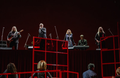 Valmieras teātris un “Pērkons” viesosies Dailes teātrī ar izrādi “Mēs, roks, sekss un PSRS”!