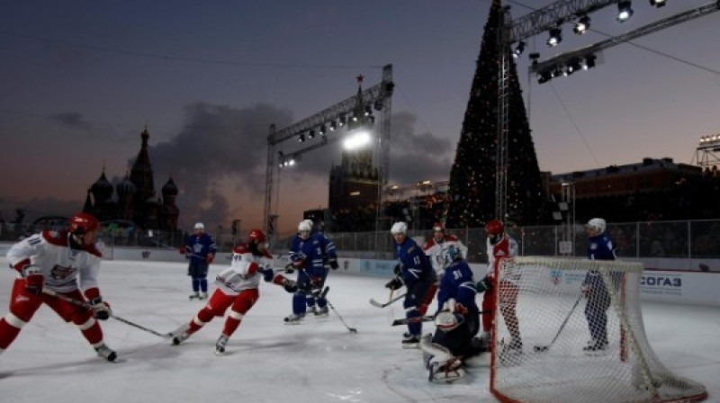 Epizode no aizvadītā gada KHL Zvaigžņu spēles
Foto: Scanpix