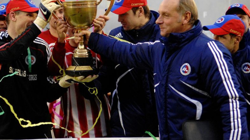 Latvijas čempionus "Liepājas Metalurga"
futbolistus gaida smags pārbaudījums
Foto: Romans Kokšarovs, Sporta Avīze, f64