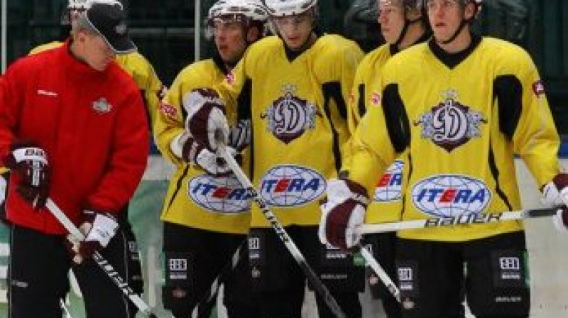 Rīgas "Dinamo" hokejisti treniņā
Foto: dinamoriga.eu