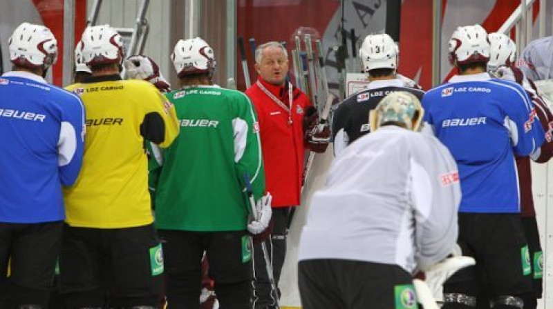"Dinamo" hokejisti treniņā Novokuzņeckā
Foto: dinamoriga.eu