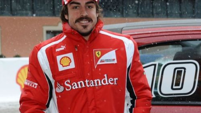 Fernando Alonso "Wrooom, F1 and MotoGP Press Ski Meeting" "Ducati" un "Ferrari" komandu pirmssezonas pasākumā
Foto: AFP/Scanpix