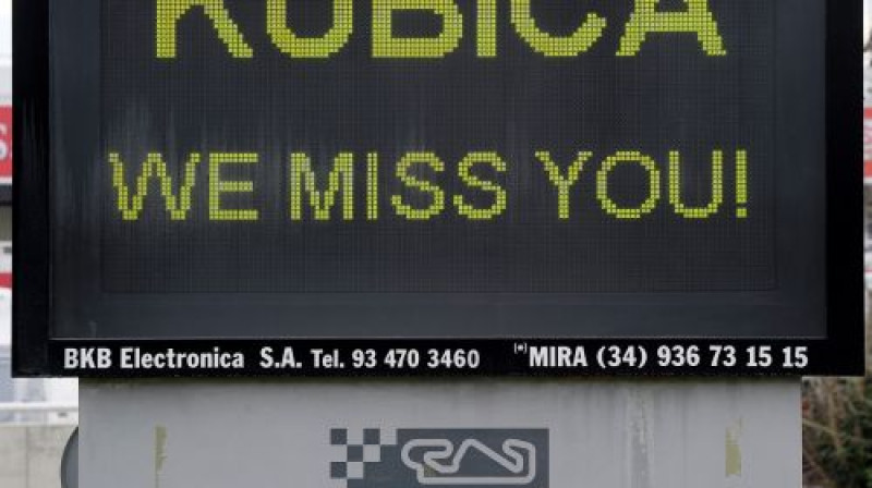 Barselonas F1 testu laikā uz monitoriem bija vērojams šāds uzraksts
Foto: AFP/Scanpix