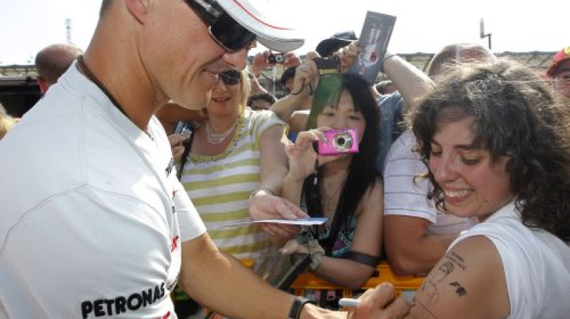 Lai arī pēdējos divos gados Šūmaheram spilgtu panākumu F1 nav, viņš šeit jūtas ļoti labi
Foto: AP/Scanpix