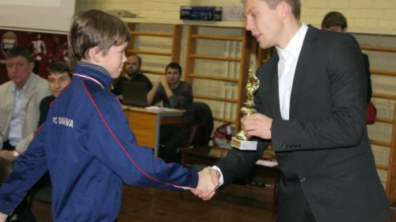 Aleksandrs Cauņa apbalvoja nākamos Lukjanovus, Rudņevus un Cauņas
Foto: Sergejs Kuzņecovs