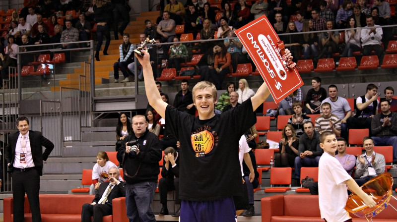 Kristaps Dārgais - favorīts arī šī gada "danku" konkursā, pirmo reizi Zvaigžņu spēles dalībnieks, pirmo reizi pamata pieciniekā 
Foto: basket.lv