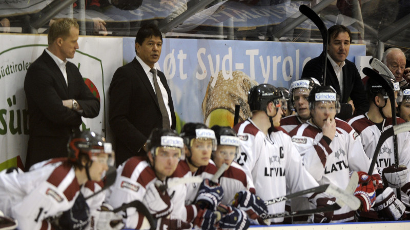 Latvijas hokeja izlase 
Foto: Romāns Kokšarovs, Sporta Avīze, f64