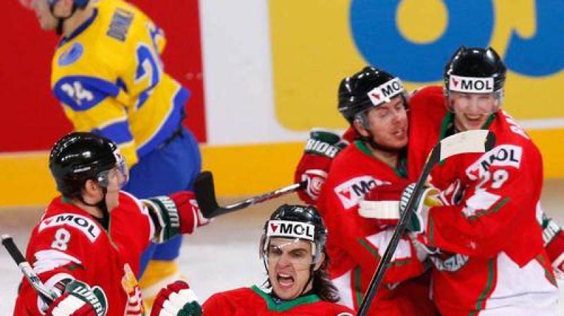 Ungārija pārspēja Ukrainu
Foto: iihf.com