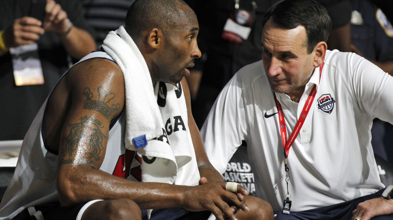 Kobe Braients un ASV izlases galvenais treneris Maiks Kžiževskis
Foto: AP/Scanpix