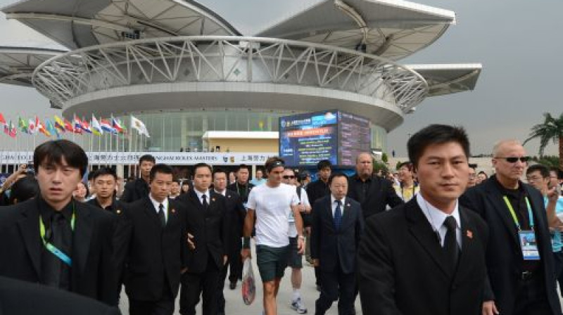 Rodžers Federers savu pirmo maču Šanhajā aizvadīs rīt. Šveicietim organizēta pamatīga drošība
Foto: AFP/Scanpix