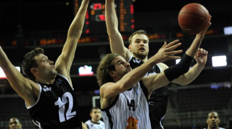 Kristaps Janičenoks, Antans Kavaļausks un VEF Rīga: jauns izaicinājums VTB Vienotajā līgā.
Foto: Romāns Kokšarovs, Sporta Avīze/F64 Photo Agency.