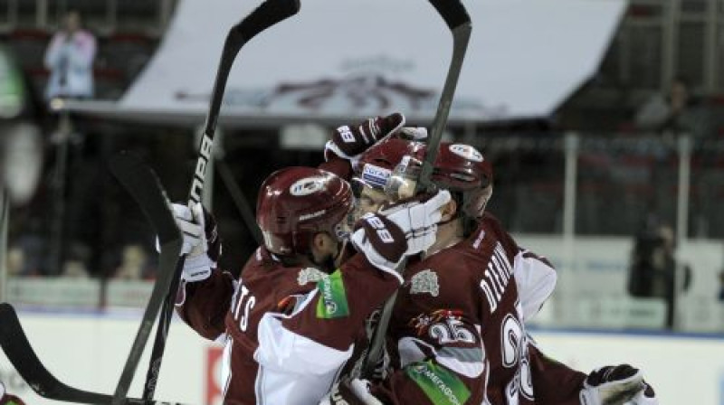 Rīgas "Dinamo" hokejisti
Foto: Romāns Kokšarovs, Sporta Avīze/f64