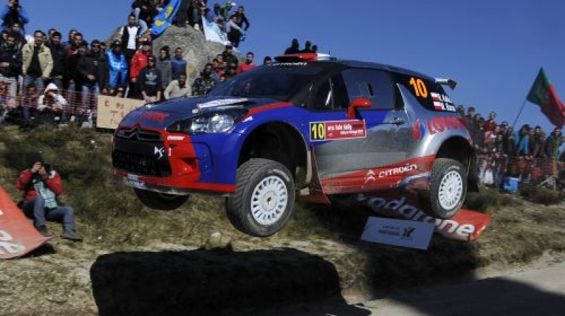 Kubica ar "Citroen DS3 RRC" rallija auto
Foto: SCANPIX SWEDEN