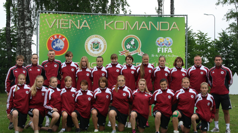 Latvijas U-17 meiteņu futbola izlase 
Foto: LFF