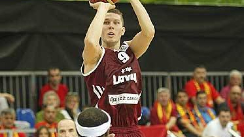 Dairis Bertāns: 14 punktu spēlē ar Serbijas izlasi.
Foto: FIBAEurope.com