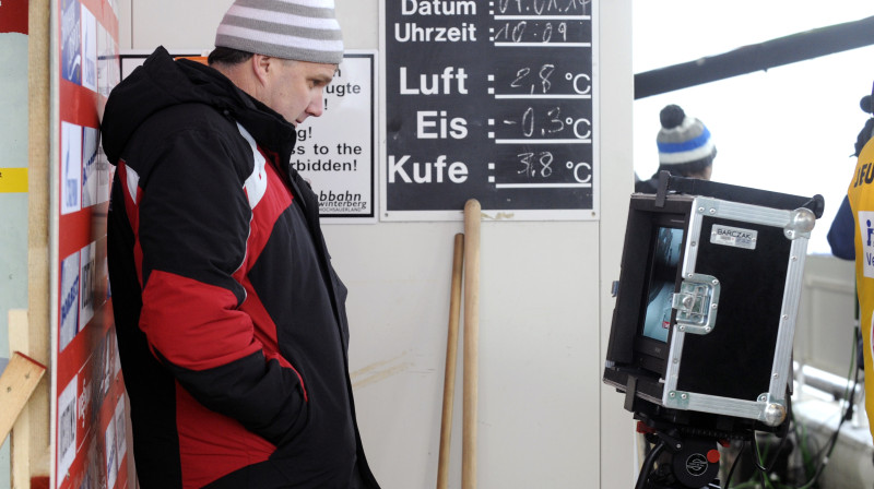 Sandim Prūsim šosezon ir nācies vērot ļoti daudz nestabilu braucienu Latvijas izlases pilotu izpildījumā. 

Foto: Romāns Kokšarovs, "Sporta Avīze"