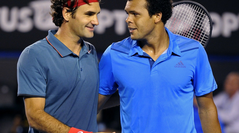 Rodžers Federers un Žo-Vilfrīds Tsonga mirkli pēc mača noslēguma
Foto: AP/Scanpix