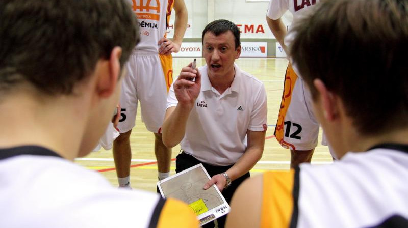 Latvijas U18 izlases galvenais treneris Arnis Vecvagars.
Foto: basket.ee